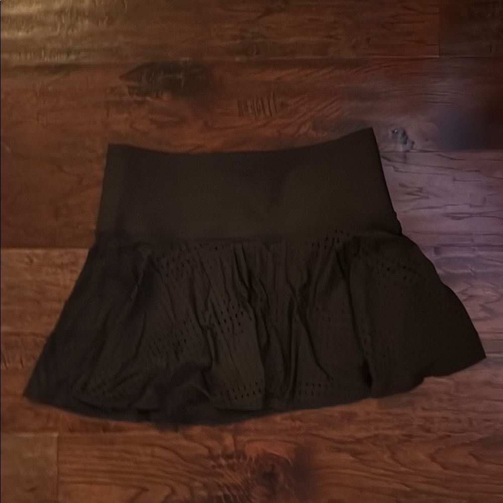 Athleta Black athletic Skirt size medium Never Worn - Picture 3 of 4